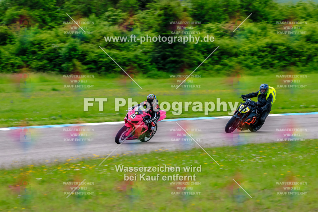 MotoTeam-3447 | Hier findet Ihr Bilder von Touristenfahrten auf der Nürburgring Nordschleife oder von anderen Veranstaltungen die ich besucht habe. Viel Spass beim Durch Schauen 