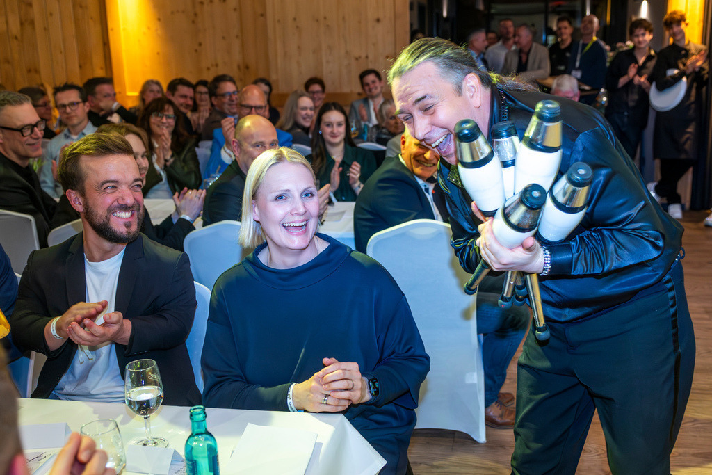 top-top.de 260306-087 | Foto, Video, Fotografie, Videografie, Fotobox, DJ, Discjockey, Musik, Musikbox, Veranstaltung, Photobooth, Amazon, Ebay, Buchtipp, Bestseller, Autor, Verlag, Buch, Wesel, Hamminkeln, NRW, Dinslaken, Rees, Drohne, Hochzeit, Party, Fotobox, Wesel, Fotograf