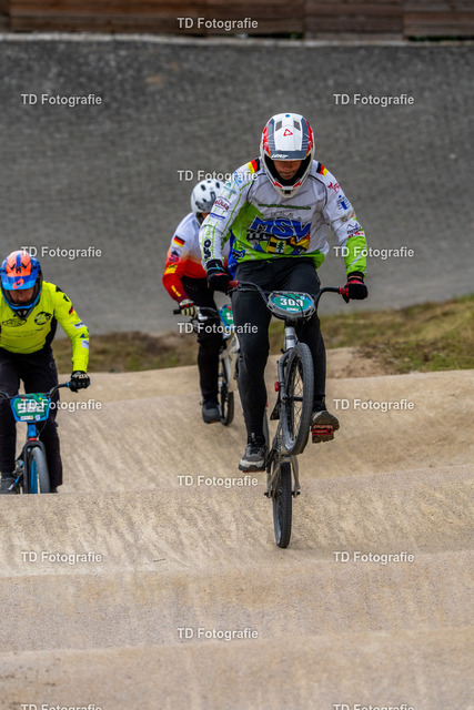 BayBMX2026-06399 | Fotogalerie von Thomas Dettweiler mit Eventbildern und lizenzfreien Fotos. Perfekt als Wandbild, für Büro, Website oder private Nutzung. - Realisiert mit Pictrs.com