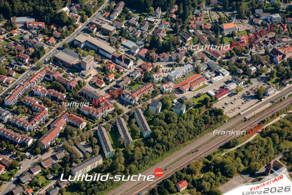 Das Luftbild der Stadt Kirchseeon wurde 2021 vom Flugzeug heraus erstellt (keine Drohne) Aufnahmehöhe ca.450 Meter- hohe Bildauflösung und Druck-Qualität garantiert!