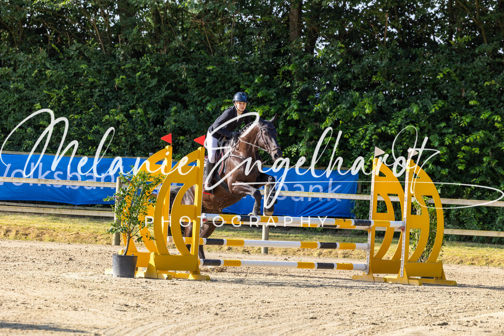 7I8A7157 | melanie-engelhardt-photography - Realisiert mit Pictrs.com