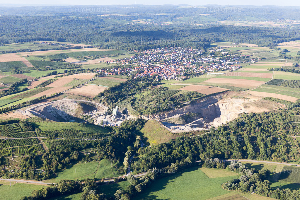 Luftbild: Rielingshausen in Kirchberg an der Murr im Bundesland Baden-Württemberg in Deutschland. Foto: IMG_093562.jpg vom 22.08.2016 durch Werner Riehm/FLY-FOTO.de