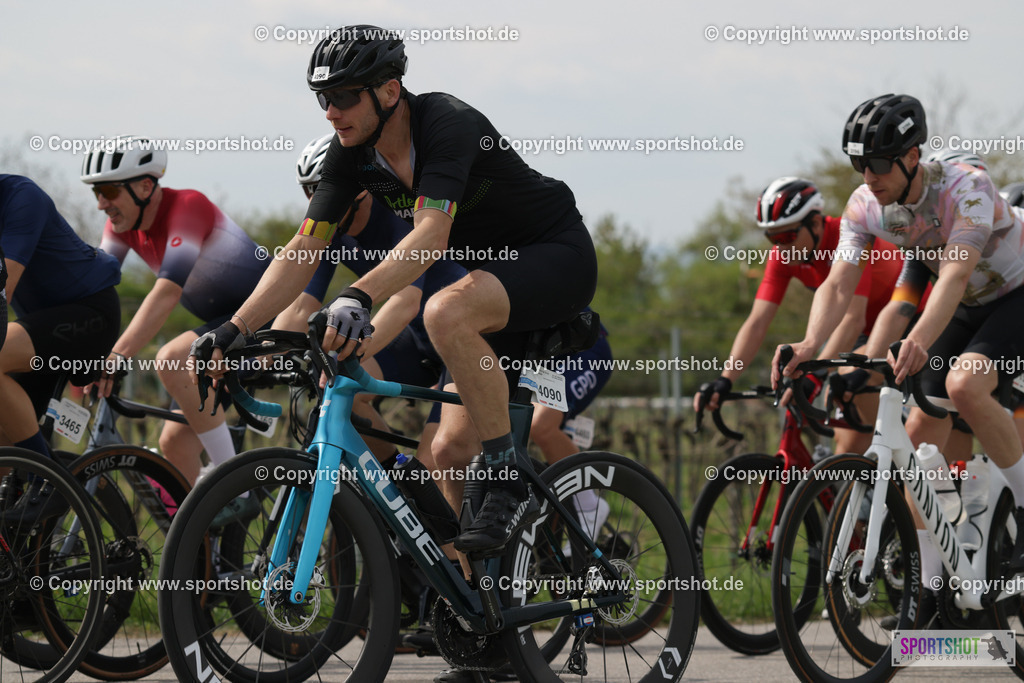 368A4644 | Neusiedlersee Radmarathon 2026@sportshot_your_pictrs #yourpictures#roadtowm2029 #nrm #neusiedlerseeradmarathon #neusiedlersee #neusiedlerseetourismus #burgenland #mörbisch #nrm26 #burgenlandtourismus #voglundco #poweredbyburgenlandtourismus #radsport #rad #marathon #ucigranfondo #visitburgenland #ucigranfondoworldseries