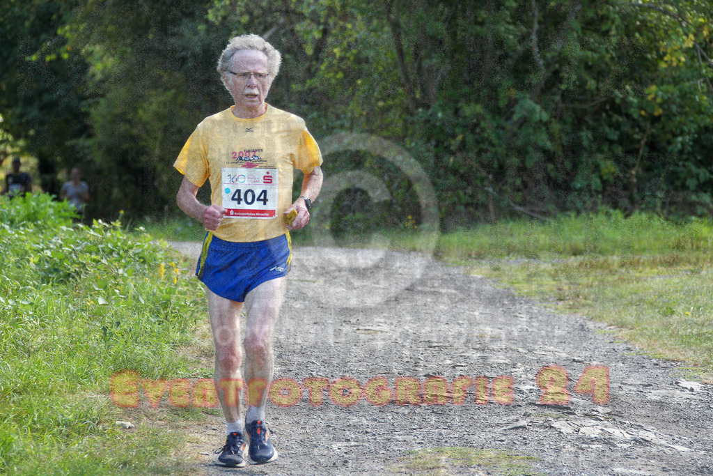 250830_1210_EV4_3917 | Sportfotografie im Rhein-Sieg Kreis, Köln, Bonn, NRW, Rheinland Pfalz, Hessen, etc. Unser Tätigkeitsfeld umfasst den Laufsport vom Volkslauf über den Marathon, Duathlon, Triathon bis zum Ultralauf wie Kölnpfad Ultra oder Schindertrail.