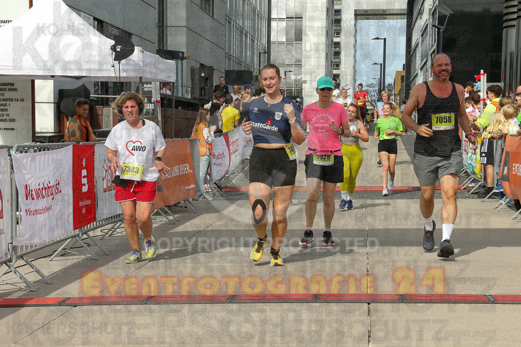 250920_1333_EX1_5462 | Sportfotografie im Rhein-Sieg Kreis, Köln, Bonn, NRW, Rheinland Pfalz, Hessen, etc. Unser Tätigkeitsfeld umfasst den Laufsport vom Volkslauf über den Marathon, Duathlon, Triathon bis zum Ultralauf wie Kölnpfad Ultra oder Schindertrail.
