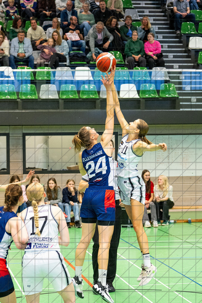 2. DBBL Nord 24/25 | 27.10.2024 | BBC OS vs. TSVE Bielefeld  | 2. DBBL Nord 24/25 | 27.10.2024 | BBC OS vs. TSVE Bielefeld - - - - - CREDIT, www.bullenfotos.de, Martin König, Hörner Weg 40, D-49078 Osnabrück, +4917663732967, Nutzung und Weitergabe nur zu den vereinbarten Zwecken. Presseanfragen an Urheber. Alle Rechte beim Urheber. - - - - - - Realisiert mit Pictrs.com