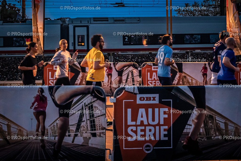 16. OBI Nachtlauf des ASV Koeln; Koeln, 17.05.23 | Impressionen vom 16. OBI Nachtlauf des ASV Koeln am 17.05.23 am Altstadt in Koeln (Deutschland). Foto: BEAUTIFUL SPORTS/Bernd Hoffmann