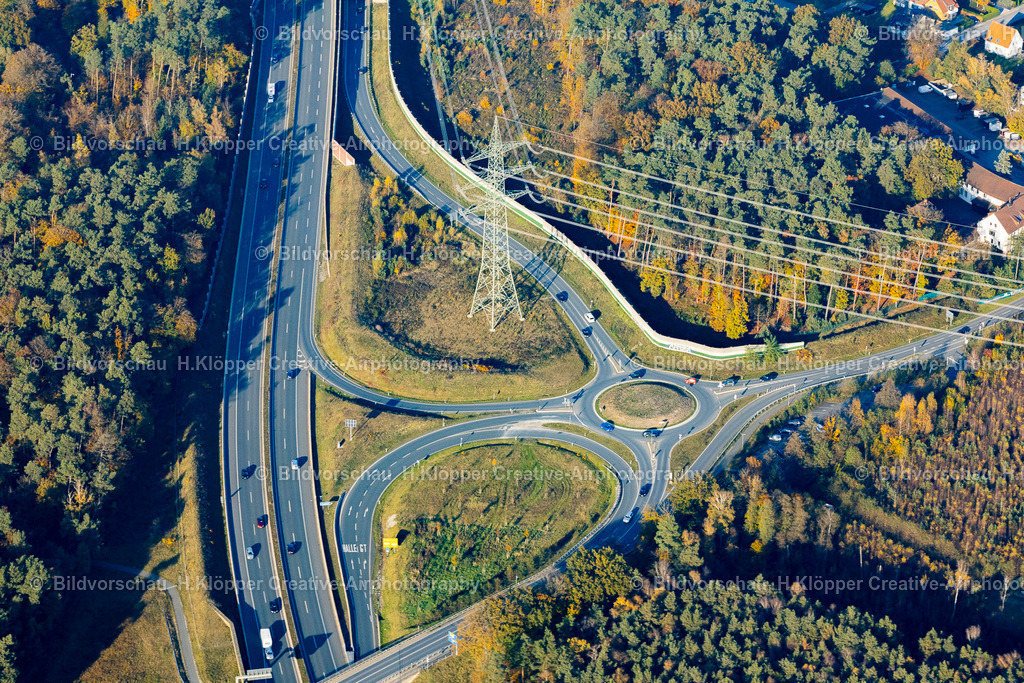 Luftbilder Halle Westf.-0186 | Luftbild Autobahnkreuz Verkehrsführung Halle Westfalen - Realisiert mit Pictrs.com