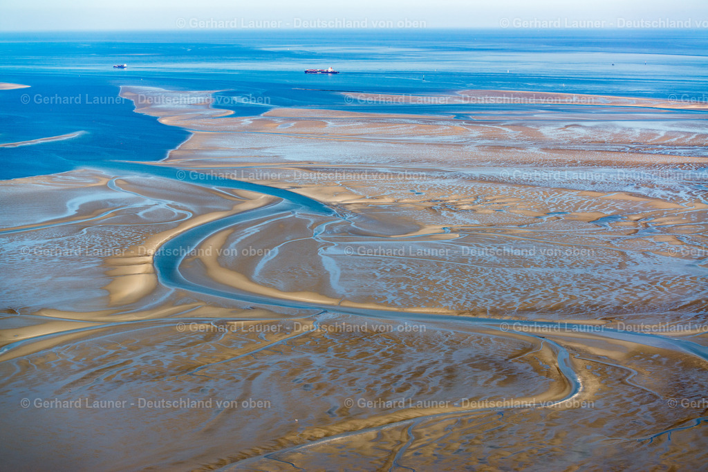 3800955 | Schiffe nördlich von Neuwerk Nationalpark Hamburgisches Wattenmeer
