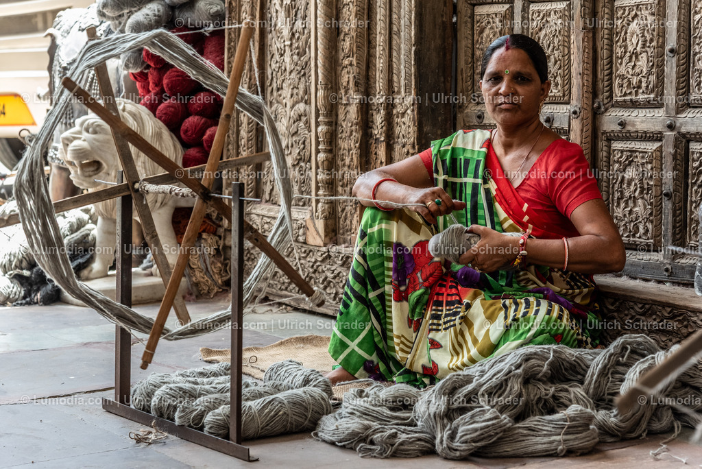 202510-198 | Stockfoto und Bilderpool mit Bildmaterial aus Deutschland, dem Harz, Halberstadt, Quedlinburg, Wernigerode und weltweit. Qualitativ hochwertige und professionelle Fotos anschauen und kaufen. - Realisiert mit Pictrs.com