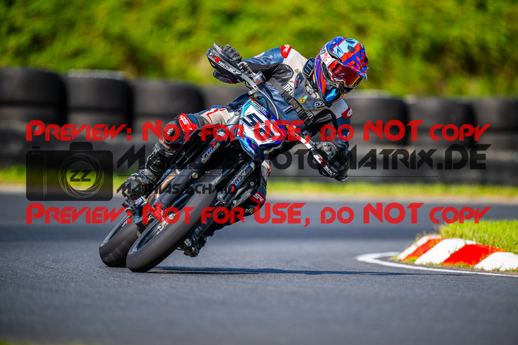 MaZZes_FotoMatrix_240430_6007705_2706 | Fotograf Mathias Schmid
Sportfotograf,
Eventfotograf,
Hochzeitsfotograf,
Portraitfotograf