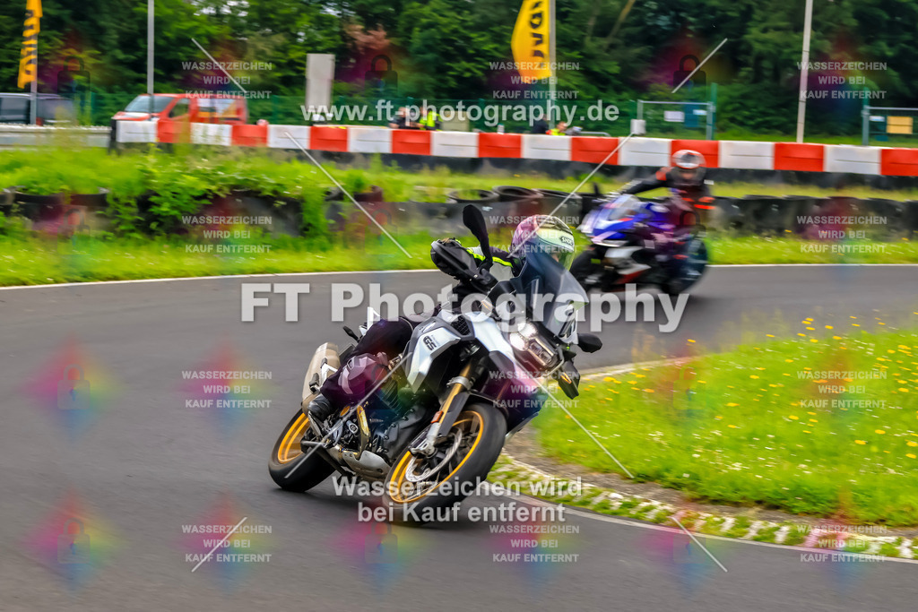 VBK-7030 | Hier findet Ihr Bilder von Touristenfahrten auf der Nürburgring Nordschleife oder von anderen Veranstaltungen die ich besucht habe. Viel Spass beim Durch Schauen 