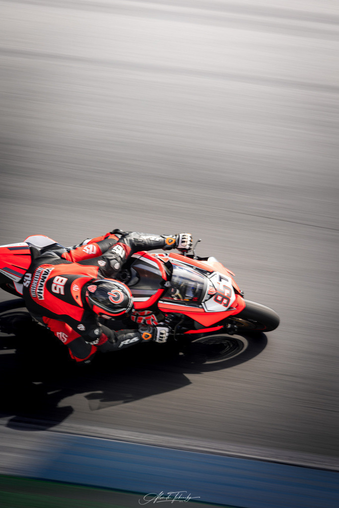 Ducati Trackday Hockenheimring 2026 | Entdecken Sie die faszinierende Welt von Alexander Tschuncky Arts: Kreative Fotografie, atemberaubende Automobilkunst und hochwertiger Bilderdruck. Lassen Sie sich inspirieren! - Realisiert mit Pictrs.com