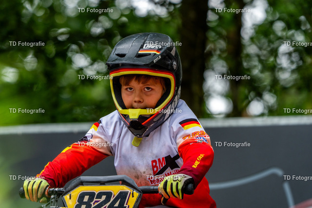BayBMX2026-06136 | Fotogalerie von Thomas Dettweiler mit Eventbildern und lizenzfreien Fotos. Perfekt als Wandbild, für Büro, Website oder private Nutzung. - Realisiert mit Pictrs.com