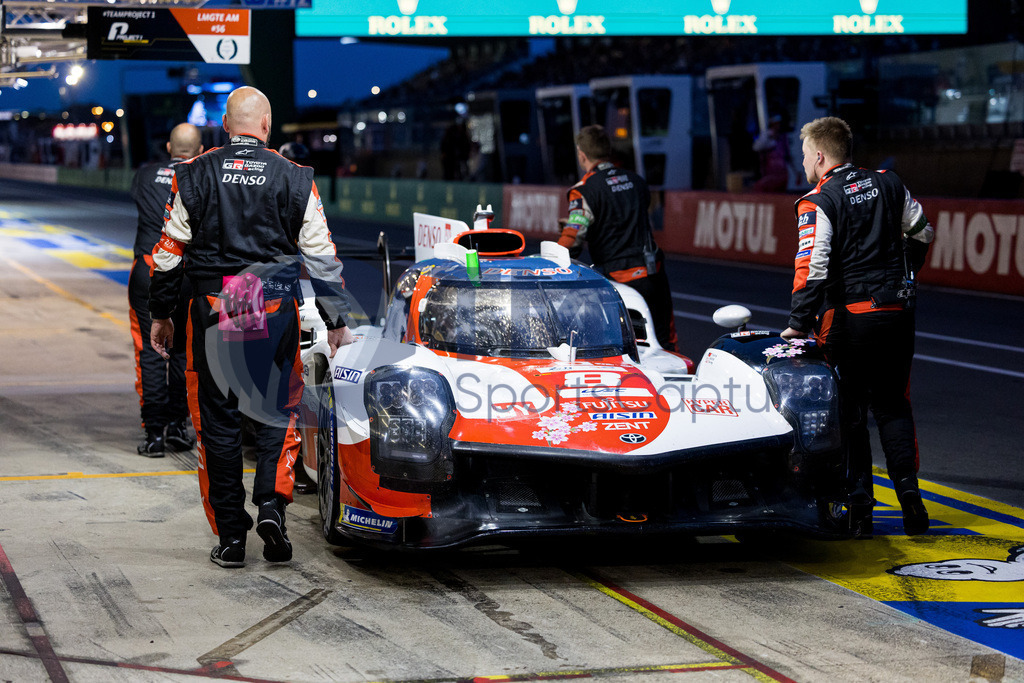 0D2A9819 | LE MANS,FRANCE,08.Jun.23 - MOTORSPORTS - WEC, FIA World Endurance Championships, 24 Hours of Le Mans, Circuit de la Sarthe, free practice 4. Image shows Sebastien Buemi (SUI), Brendon Hartley (NZL) and Ryo Hirakawa (JPN/ Toyota Gazoo Racing). Photo: Trainproduction / Matthias Trinkl