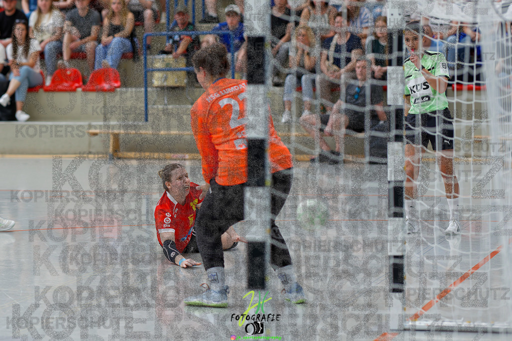 HSG Wettenberg - HSG Lumdatal | Wiederholungs-/Entscheidungsspiel um die Meisterschaft in der Frauen Oberliga Mitte und Aufstieg in die RegionalligaHSG Wettenberg - HSG Lumdatal am 11.05.2025 in Launsbach (Wettenberg) (Halle GS Launsbach (Wettenberg))Photo © 2025 - Jörg Heinrich - Realisiert mit Pictrs.com