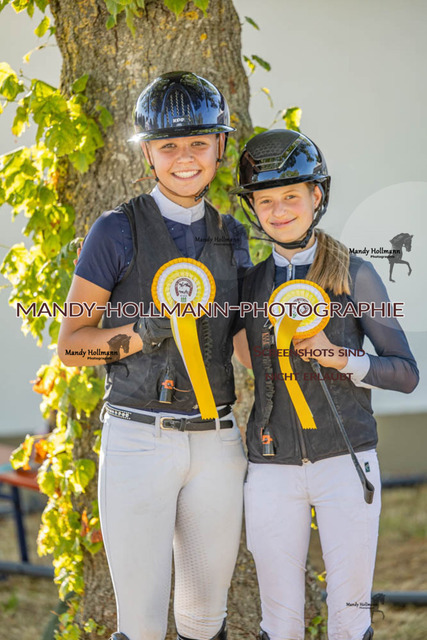 26-7-24 Einlauf Pony Clear Round-163 | mandyhollmannphotographie
