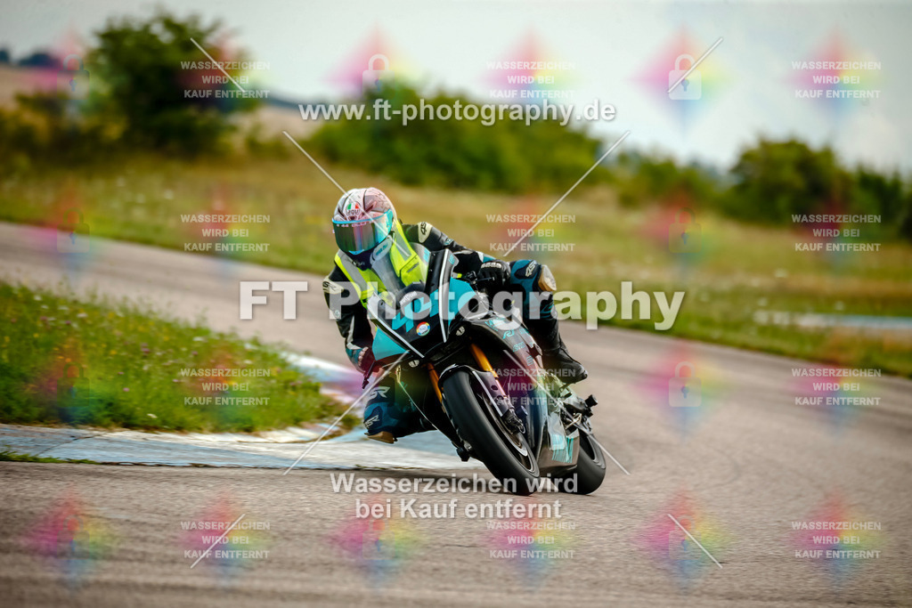 Chambley Juli-2212 | Hier findet Ihr Bilder von Touristenfahrten auf der Nürburgring Nordschleife oder von anderen Veranstaltungen die ich besucht habe. Viel Spass beim Durch Schauen 