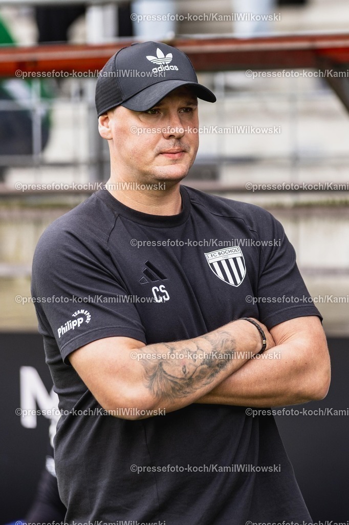xKWI02082501026 | 02.08.2025, xkwix, Fußball, Regionalliga West, FC Gütersloh - 1. FC Bocholt, Ohlendorf Stadion im Heidewald: Christopher Schorch (Teamchef 1. FC Bocholt) 