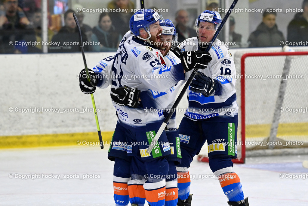 1. EHC Althofen vs. ESC Sparkasse Steindorf  | Jubel ESC Steindorf, #61 Friedrich Daniel ESC Steindorf, #19 Friedrich Lukas ESC Steindorf, #18 Pewal Martin ESC Steindorf, 1. EHC Althofen vs. ESC Sparkasse Steindorf , 1. EHC Althofen vs. ESC Sparkasse Steindorf  am 08.03.2026 in Althofen (Stadthalle Althofen), Austria, (Photo by Bernd Stefan)