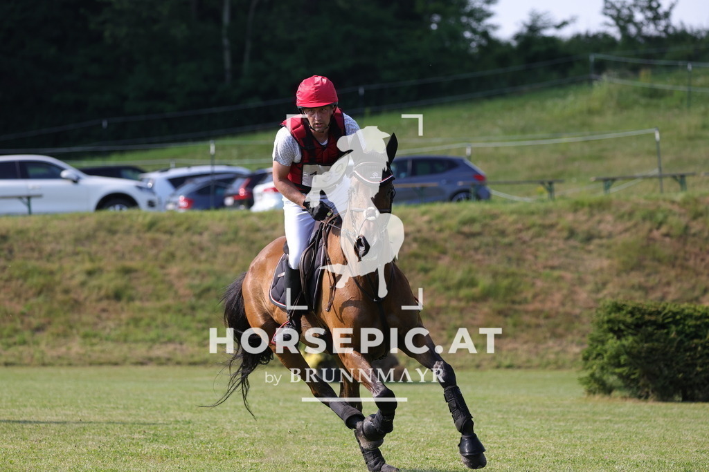 0P6A9282 | Willkommen bei Brunnmayr - Design & Fotografie – Ihrem Spezialisten für Reitturniere und Pferdeveranstaltungen in Oberösterreich, Salzburg und Bayern! Seit über 17 Jahren sind wir leidenschaftlich dabei.