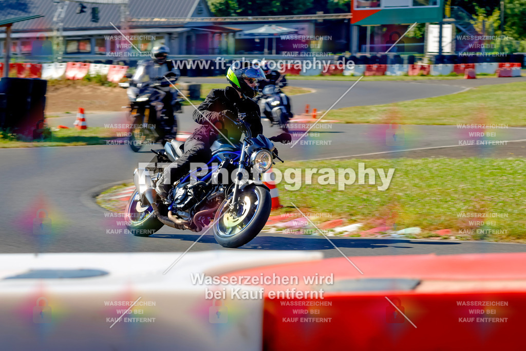 _MOT8790 | Hier findet Ihr Bilder von Touristenfahrten auf der Nürburgring Nordschleife oder von anderen Veranstaltungen die ich besucht habe. Viel Spass beim Durch Schauen 