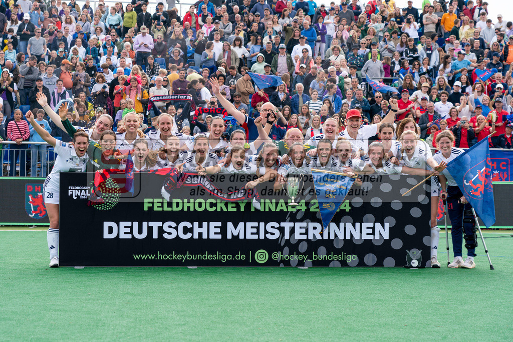 Final4_20240519-1318-0041 | Bonn, Deutschland, 19.05.2024:  in Aktion waehrend des Spiels der Deutsche Feldhockey-Meisterschaften 2024 zwischen Final 4 Damen Finale Düsseldorfer HC - Mannheimer HC im Bonner THV am 19.05.2024 in Bonn, Deutschland. (Foto von Stephan Fehrmann)

Bonn, Germany, 19.05.2024:  in action during the game of Deutsche Feldhockey-Meisterschaften 2024 between Final 4 Damen Finale Düsseldorfer HC - Mannheimer HC in Bonner THV at 19.05.2024 in Bonn, Deutschland. (Foto from Stephan Fehrmann)