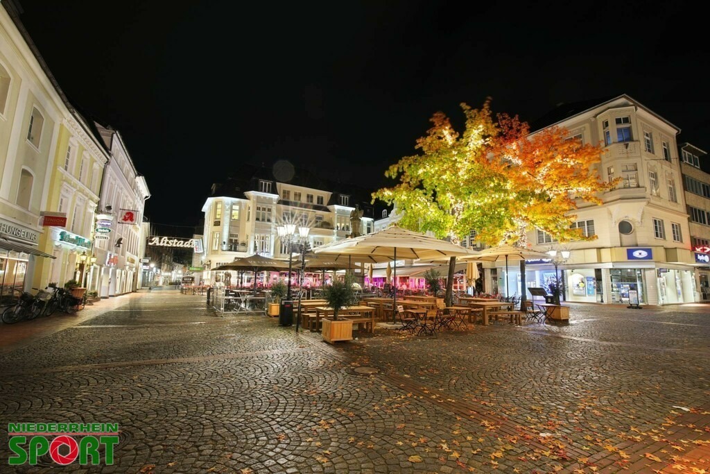 Altmarkt2021 | Bildergalerie von Sport-Ereignissen aber auch von weiteren spannenden Dingen - nicht nur vom Niederrhein. In Anlehnung an den bekannten Spruch von Hanns Dieter Hüsch heißt das Motto: "Niederrhein ist überall".  - Realisiert mit Pictrs.com