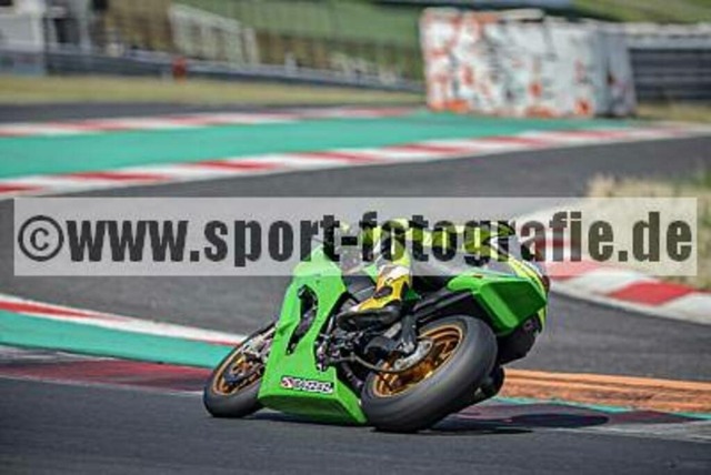 pube2339 | Professionelle Fotos von Sportveranstaltungen, aber auch Hochzeiten und anderen Events. - Realisiert mit Pictrs.com