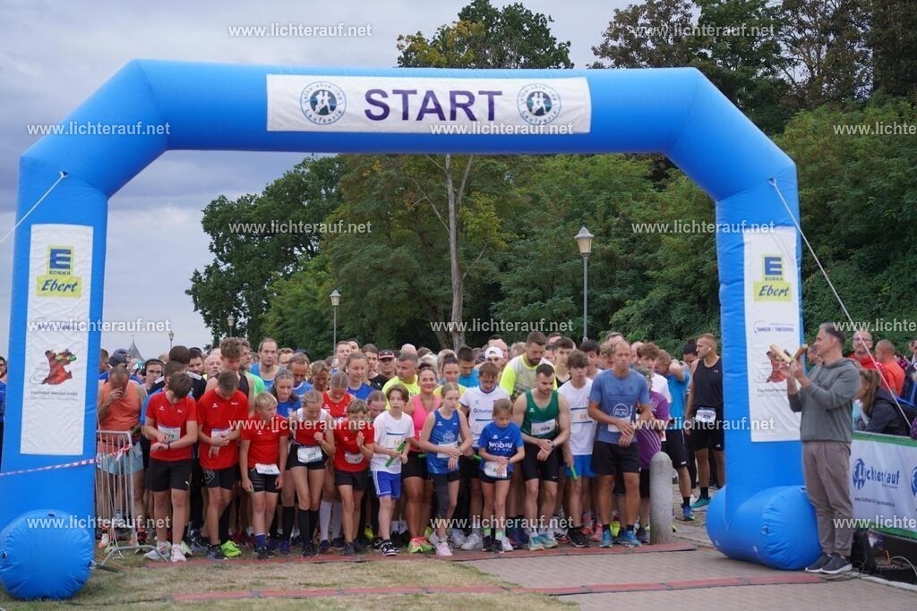 DSC05213 | Lichterlauf  - Realized with Pictrs.com