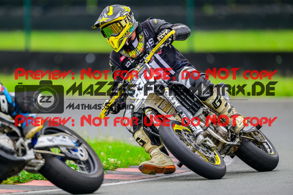 MaZZes_FotoMatrix_240622_6007705_4762 | UE40