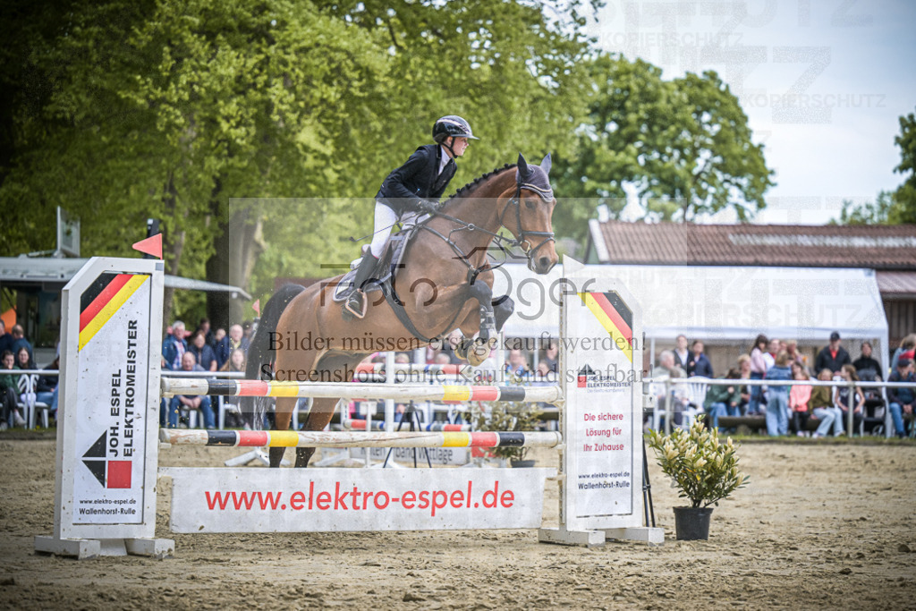 DOS_2208 | Entdecke hochwertige Reitturnierfotos von Foto Oger. Professionell, emotional und authentisch – jetzt Lieblingsmomente im Shop bestellen.Deutschlandweite Turnierfotografie. - Realisiert mit Pictrs.com