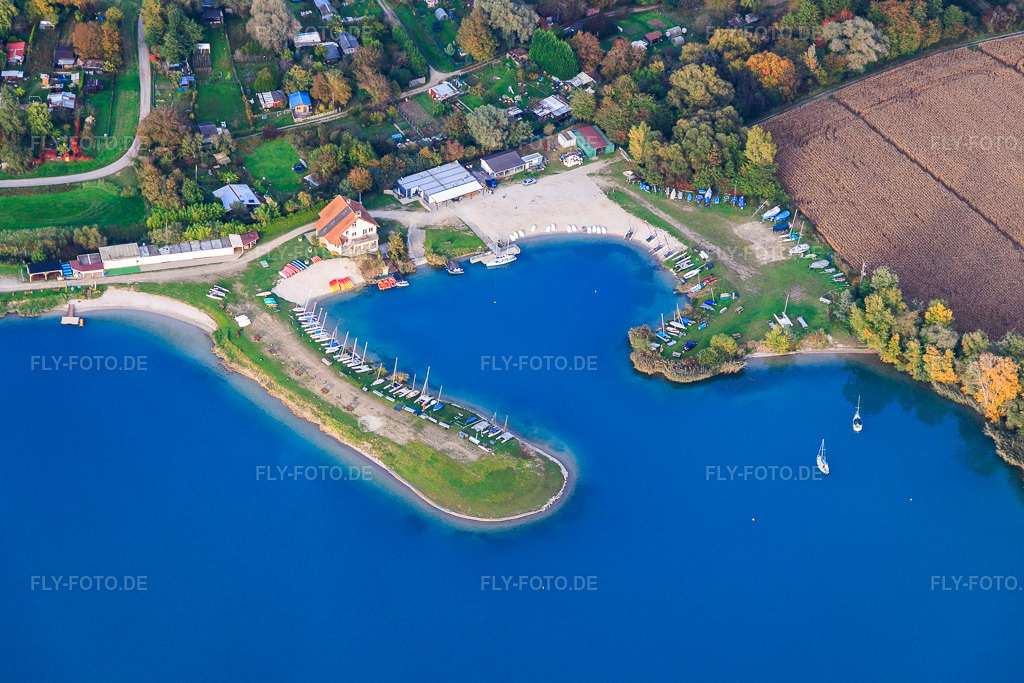 Luftbild: Alsasurf67 und Base Nautique de Lauterbourg in Lauterbourg im Bundesland Bas-Rhin in Frankreich. – Foto: IMG_150189.jpg vom 11.10.2025 durch Werner Riehm/FLY-FOTO.de – Auflösung des Originals: 6000 x 4000 px – Alsa-Surf 67 E-Surf Beach en Alsace du Nord à Lauterbourg – WWW.BASENAUTIQUE-LAUTERBOURG.FR