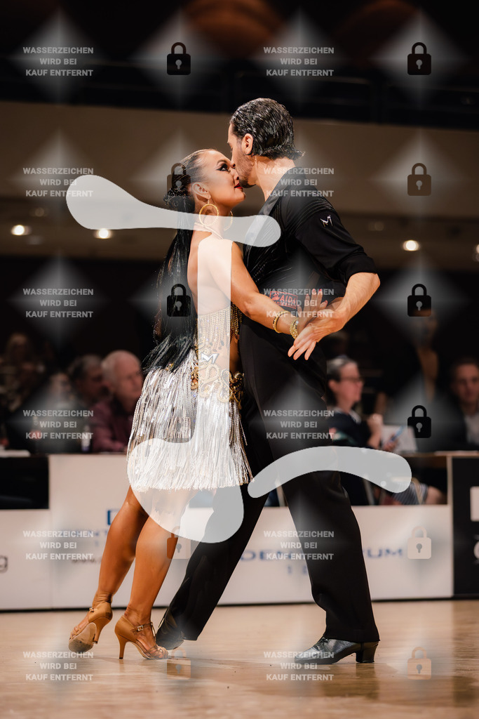Goldstadtpokal 2025 - WDSF World Open Latin 1st (19) Charles-Guillaume Schmitt _ Elena Salikhova (France)-2025-01-25-6167 | Webshop for digital downloads and prints of dance sport, event & show photographer Julian Link - Realisiert mit Pictrs.com