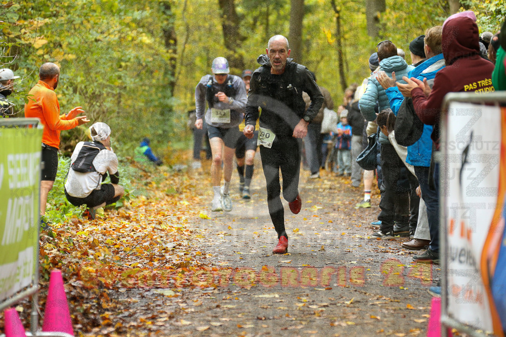 251026_1234_EX1_0678 | Sportfotografie im Rhein-Sieg Kreis, Köln, Bonn, NRW, Rheinland Pfalz, Hessen, etc. Unser Tätigkeitsfeld umfasst den Laufsport vom Volkslauf über den Marathon, Duathlon, Triathon bis zum Ultralauf wie Kölnpfad Ultra oder Schindertrail.