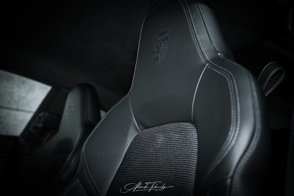 911 GT3 Touring Clausi | Entdecken Sie die faszinierende Welt von Alexander Tschuncky Arts: Kreative Fotografie, atemberaubende Automobilkunst und hochwertiger Bilderdruck. Lassen Sie sich inspirieren! - Realisiert mit Pictrs.com