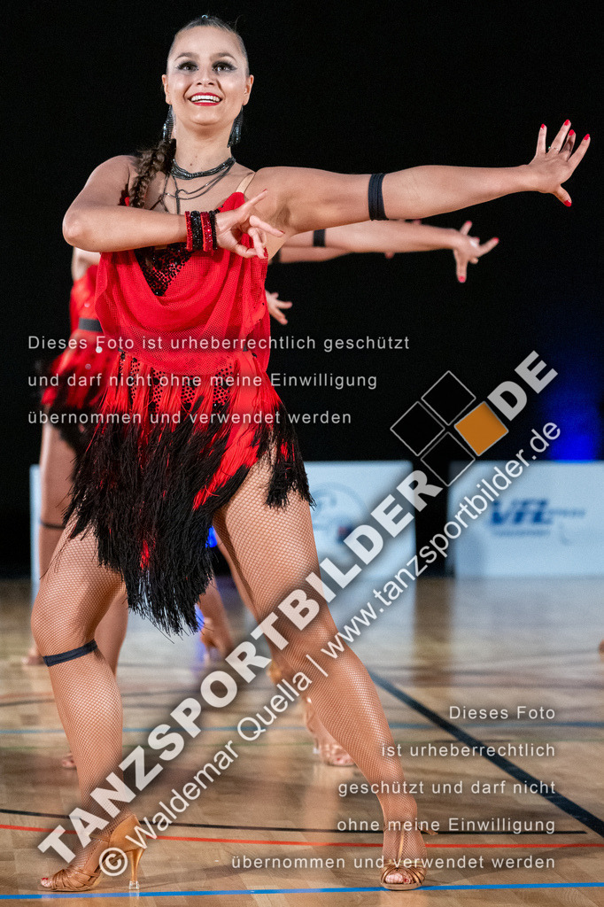 20250504-01474 | Hier finden Sie Tanz Bilder vom Latein und Standard Formationen tanzen. Sportbilder vom Tanzsport. Schöne Fotos und von Weltmeisterschaft, Europameisterschaft, Bundesliga, Regionalliga, Oberliga und Landesliga sowie von GOC Stuttgart, DanceComp, WM Bremen