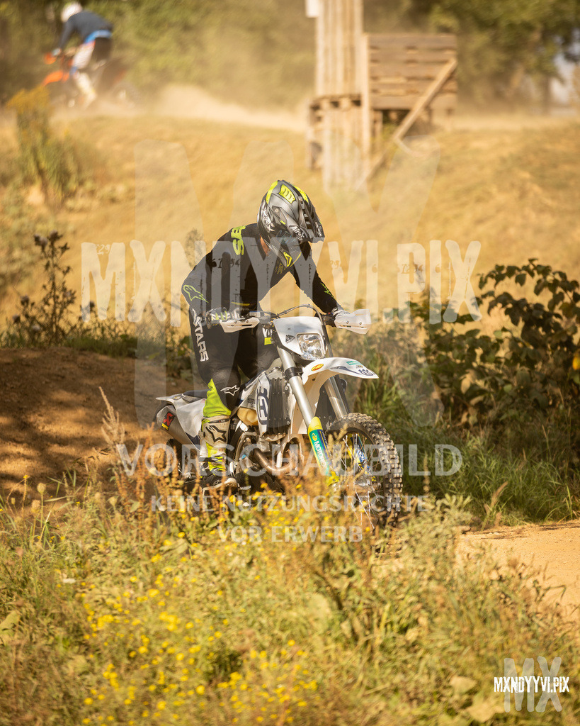 866A2750 | mxndyyvipix