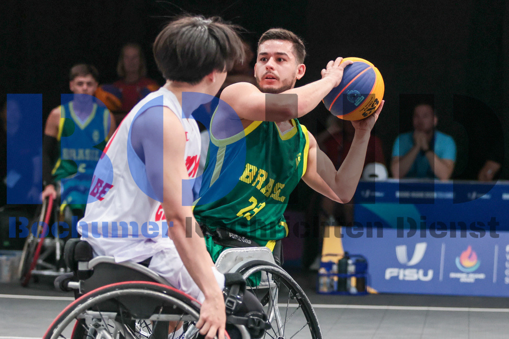 SES_TTG3X320250718-2511 | bond - Realisiert mit Pictrs.com