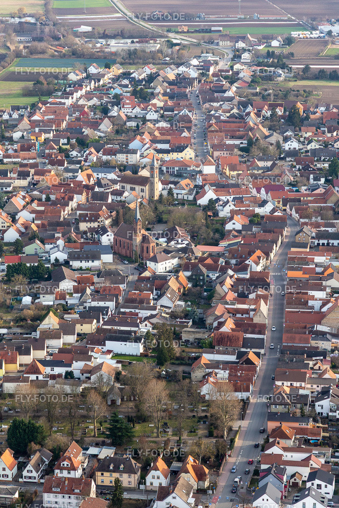 Hauptstraße Dannstadt | Luftbild: Hauptstraße Dannstadt im Ortsteil Dannstadt in Dannstadt-Schauernheim im Bundesland Rheinland-Pfalz in Deutschland. Foto: IMG_130404.jpg vom 12.02.2022 durch ©2025 Werner Riehm fly-foto.de/copyright - Realisiert mit Pictrs.com