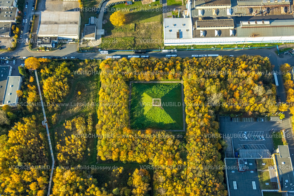 Gelsenkirchen251103146 | Luftbild, Rasenpyramide im Gewerbegebiet Lockhofstraße, Herbstliche Bäume, Schalke, Gelsenkirchen, Ruhrgebiet, Nordrhein-Westfalen, Deutschland