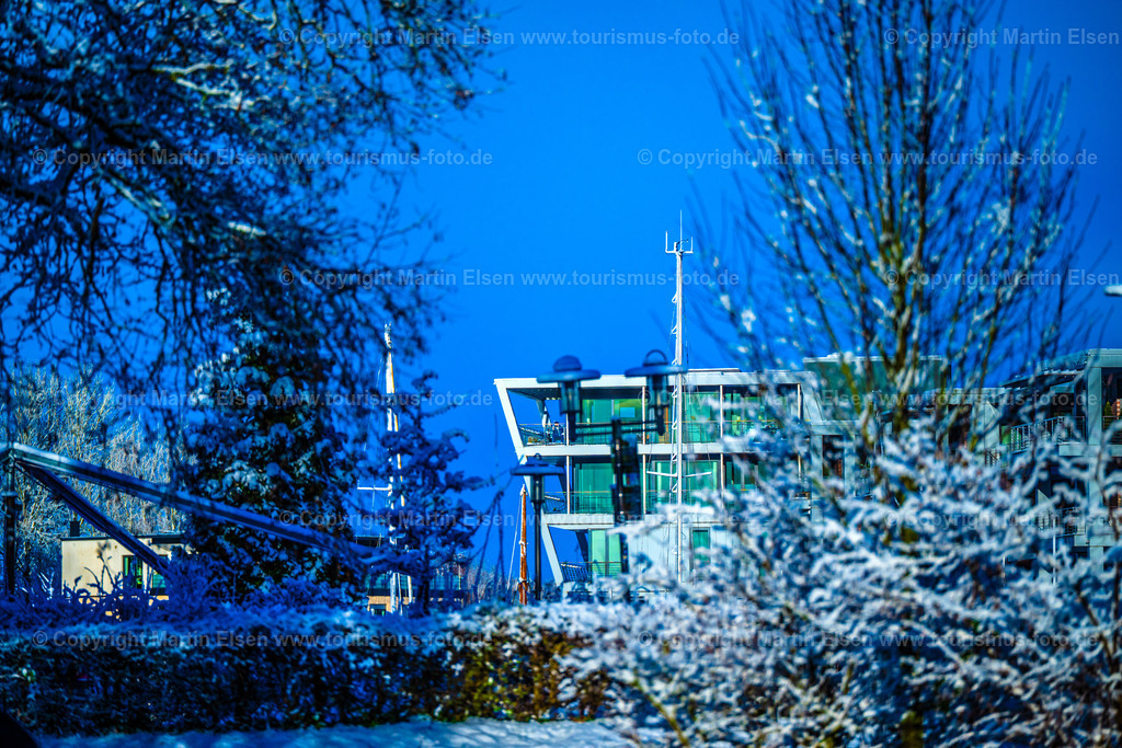 Stade Hafencity Altstadt Winter Schnee_ELS_2350030126 | Fotos aus den Touristenorten aus Norddeutschland. - Realisiert mit Pictrs.com