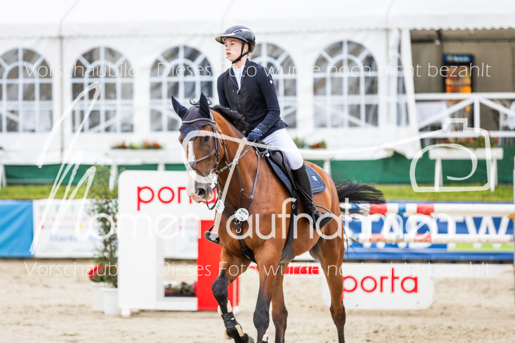 BHO-2PhSpr-M-212 | MomenTaufnahmen Pferdesportfotos