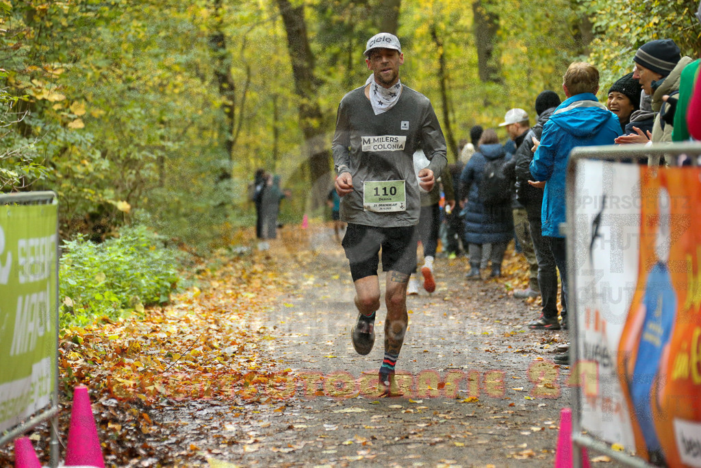 251026_1220_EX1_0123 | Sportfotografie im Rhein-Sieg Kreis, Köln, Bonn, NRW, Rheinland Pfalz, Hessen, etc. Unser Tätigkeitsfeld umfasst den Laufsport vom Volkslauf über den Marathon, Duathlon, Triathon bis zum Ultralauf wie Kölnpfad Ultra oder Schindertrail.