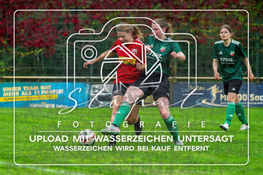 260919-MTVSCT-0028 | v.l. Lara Neumann (MTV Soltau #17), Lina Hebenbrock (SC Tewel #9); Kreisliga Damen ROW - MTV Soltau vs. SC Tewel am 19.09.2026 in Sportpark Ost, Soltau - Realisiert mit Pictrs.com