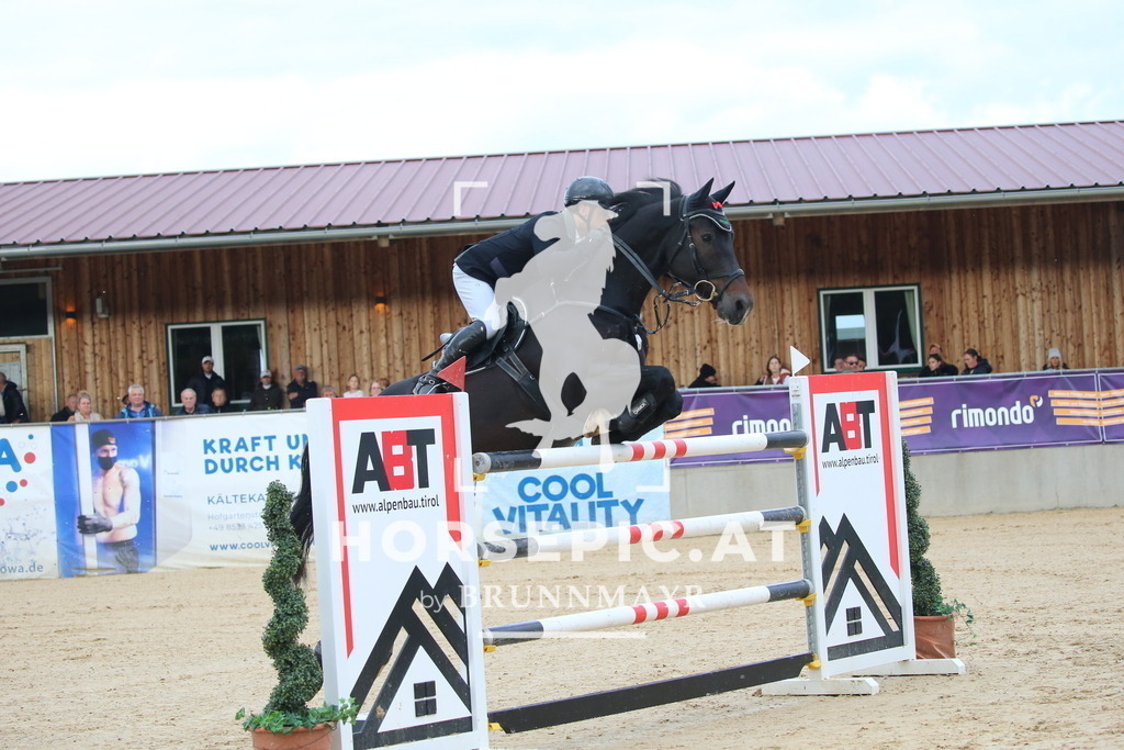 DL2Q5737 | Willkommen bei Brunnmayr - Design & Fotografie – Ihrem Spezialisten für Reitturniere und Pferdeveranstaltungen in Oberösterreich, Salzburg und Bayern! Seit über 17 Jahren sind wir leidenschaftlich dabei.