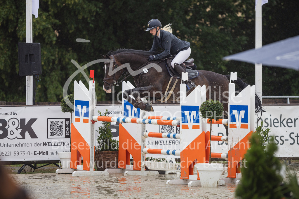 230727_BHO_L-Spr-1-217 | Deine schönsten Turniermomente als professionelle Fotos! Entdecke hochwertige Pferdesport-Fotografie im Online-Shop. Jetzt Fotos finden & bestellen!