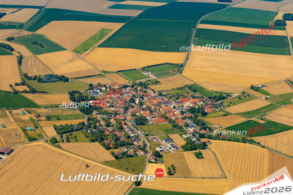 Das Luftbild zeigt : Gülchsheim Hemmersheim - Die Luftaufnahme wurde 2023 vom UL-Flugzeug aus erstellt ( keine Drohne ) - Hochauflösende Luftaufnahme - Für grossformatige Ausdrucke geeignet. Die Geschenkidee !Mit Lizenz und Bildrechte bestellbar