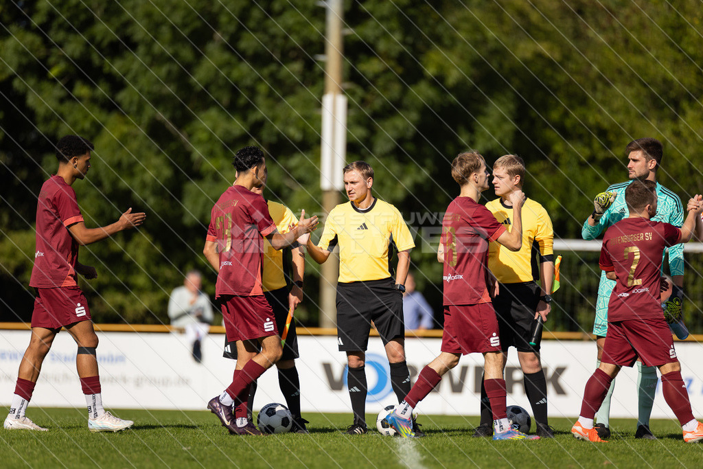 20250928_Picselweb-Fotografie_1R3_1221 | Spielszenen aus dem Spiel VfL Güldenstern Stade - Rotenburger SV. Ergebnis 0:3 - Realisiert mit Pictrs.com
