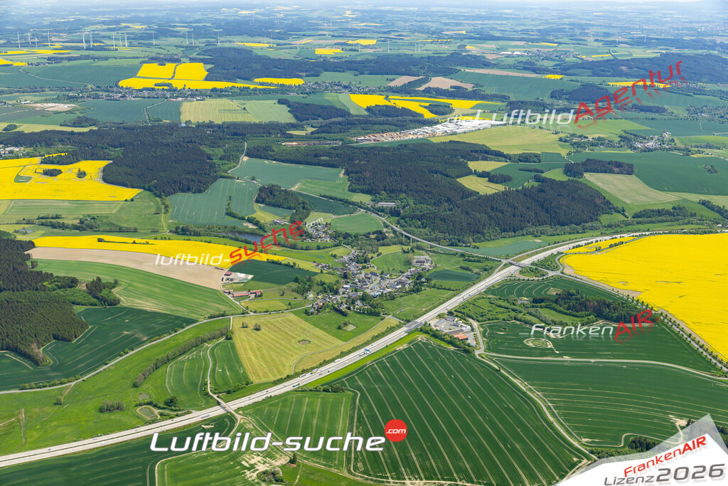 Die Luftaufnahme Blintendorf - Gefell wurde 2022 vom Flugzeug aus (keine Drohne) erstellt. Hohe Auflösung -für große Poster und Wandbilder geeignet - Garantiert!